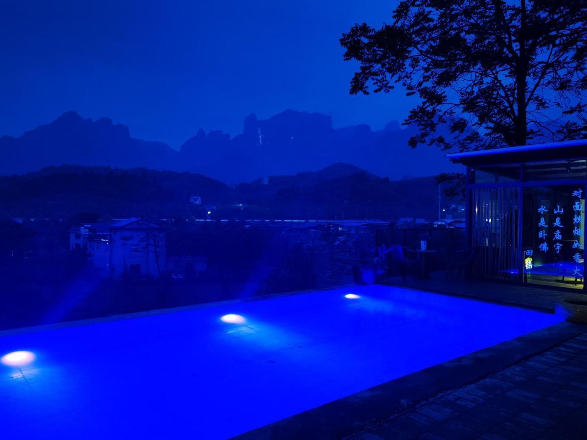 Tujia Folk Houses Zhangjiajie Bagian luar foto